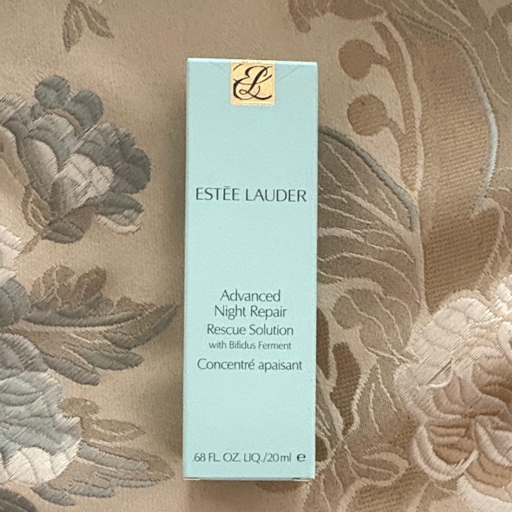 Estee Lauder Advanced Night Repair Rescue Solution - Pale Aqua & Gold Accents